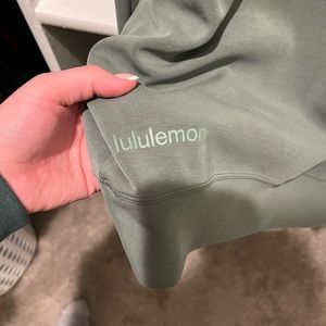 Lululemon soft stream crewneck lightly worn soft green size 8